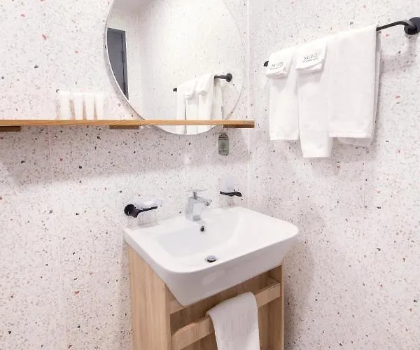 Mipo Oceanside Hotel 3*