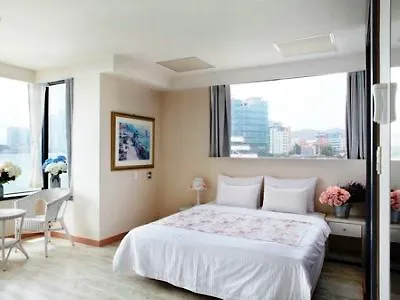 Mipo Oceanside